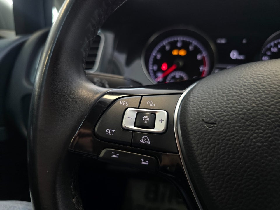 VW Golf VII 1,5 TSi 130 Comfortline DSG 5d