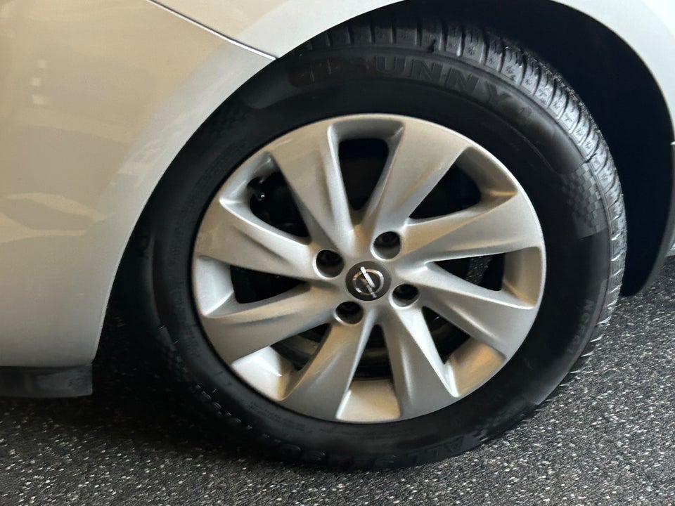 Opel Corsa 1,4 16V Sport 5d