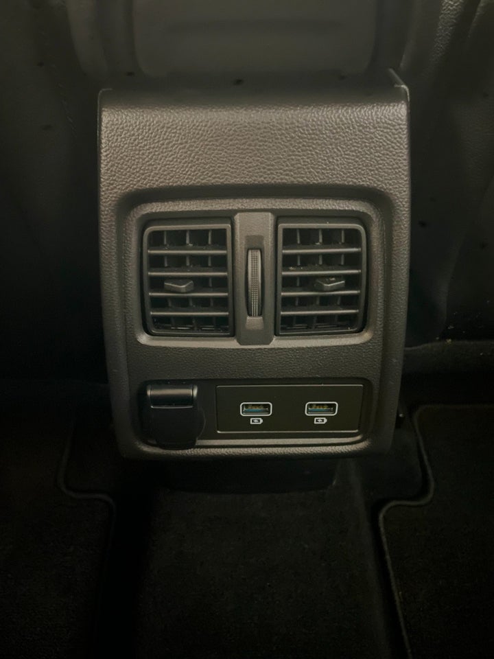 Renault Captur 1,6 E-Tech Intens 5d