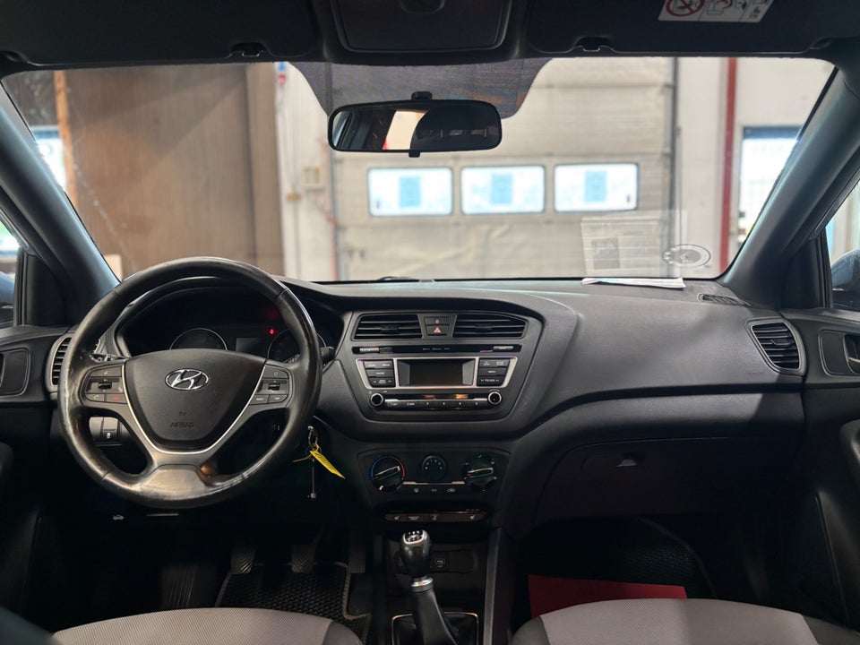 Hyundai i20 1,25 Fresh 5d