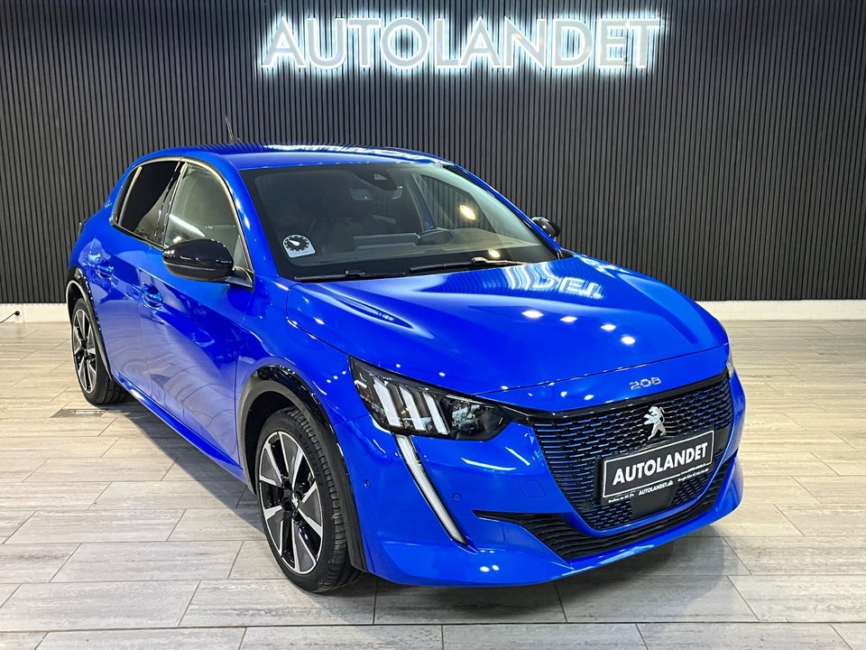 Peugeot e-208 50 GT 5d
