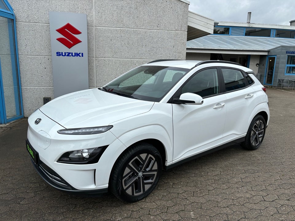 Hyundai Kona 39 EV Essential 5d