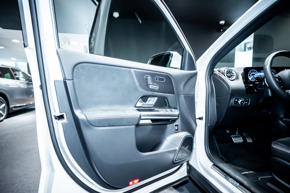 Mercedes EQA250+ AMG Premium 5d