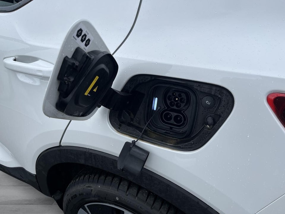 Volvo EX40 Extended Range Plus 5d