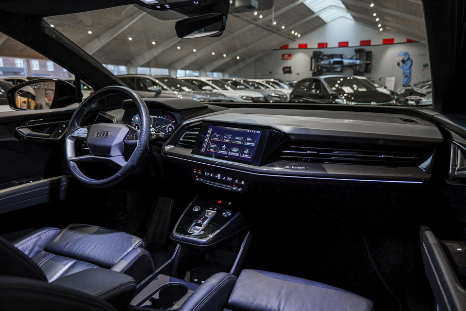 Audi Q4 e-tron 40 S-line 5d