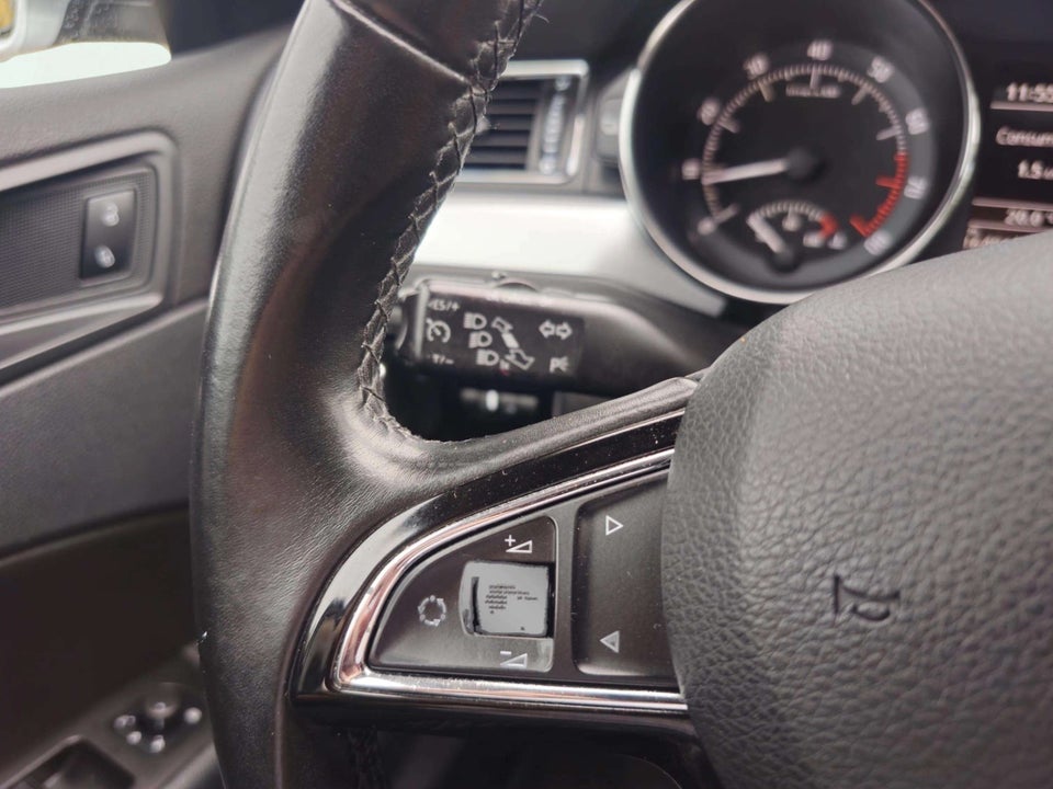 Skoda Superb 1,8 TSi 160 Elegance Combi DSG 5d