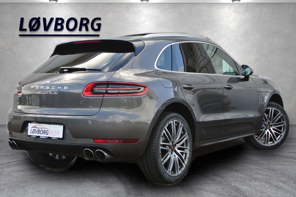 Porsche Macan Turbo 3,6 PDK Van 5d