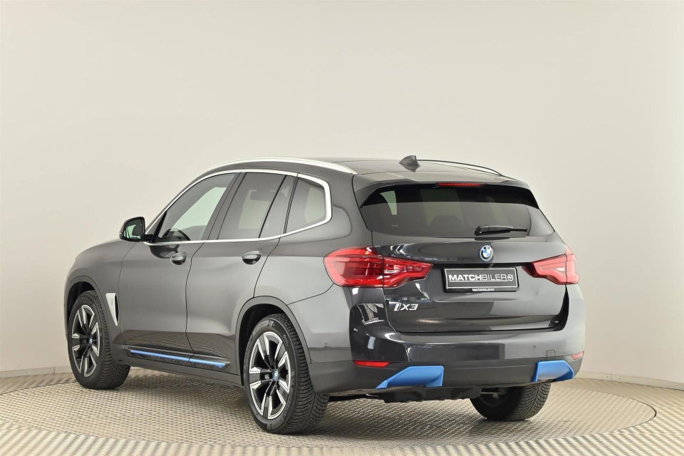 BMW iX3 Charged 5d