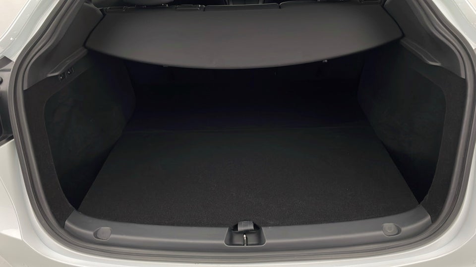 Tesla Model Y Performance AWD 5d