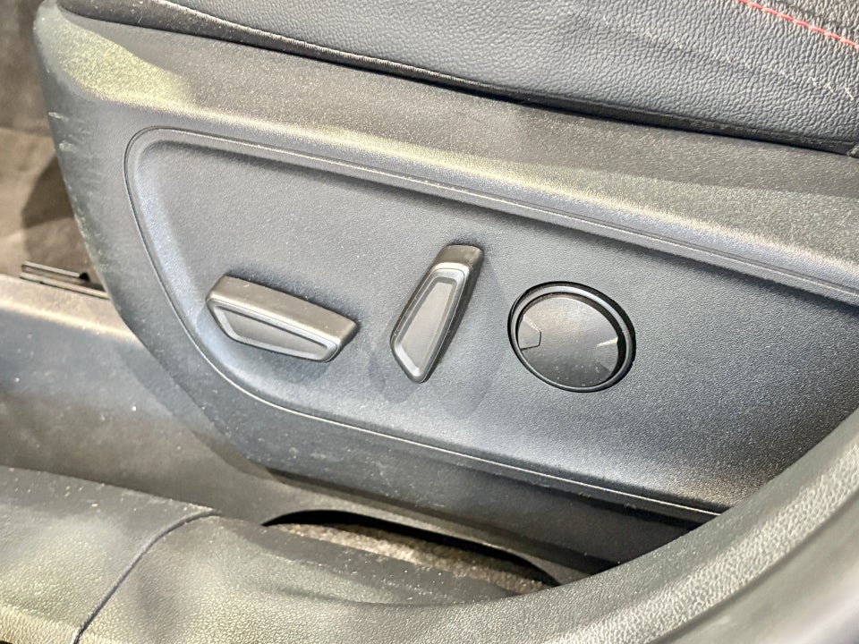 Ford Kuga 2,5 PHEV ST-Line X CVT 5d