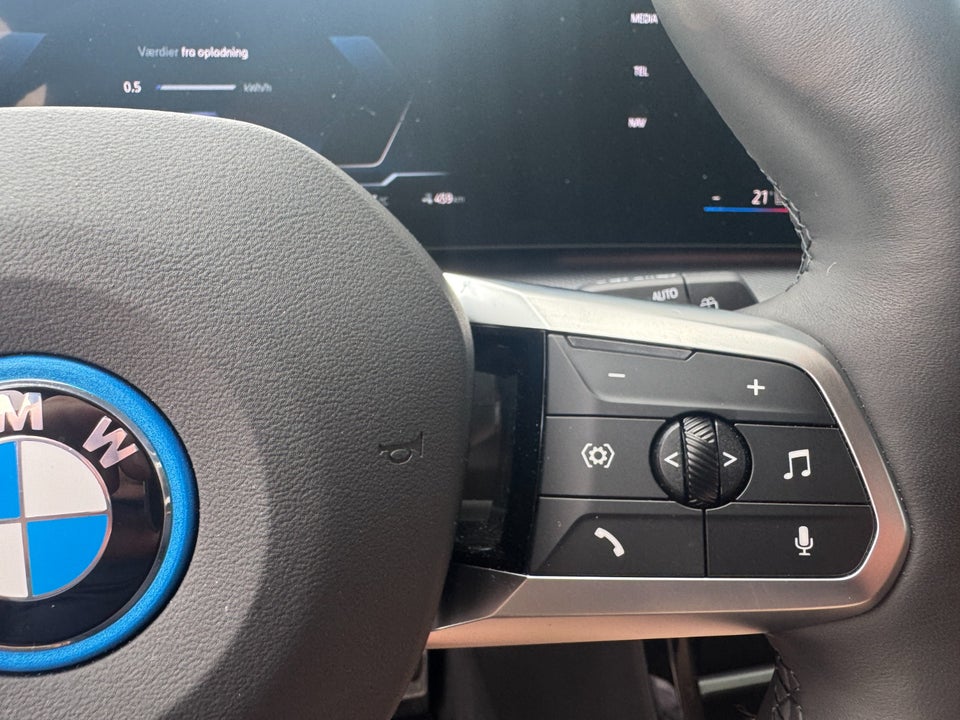 BMW iX1 eDrive20 M-Sport 5d