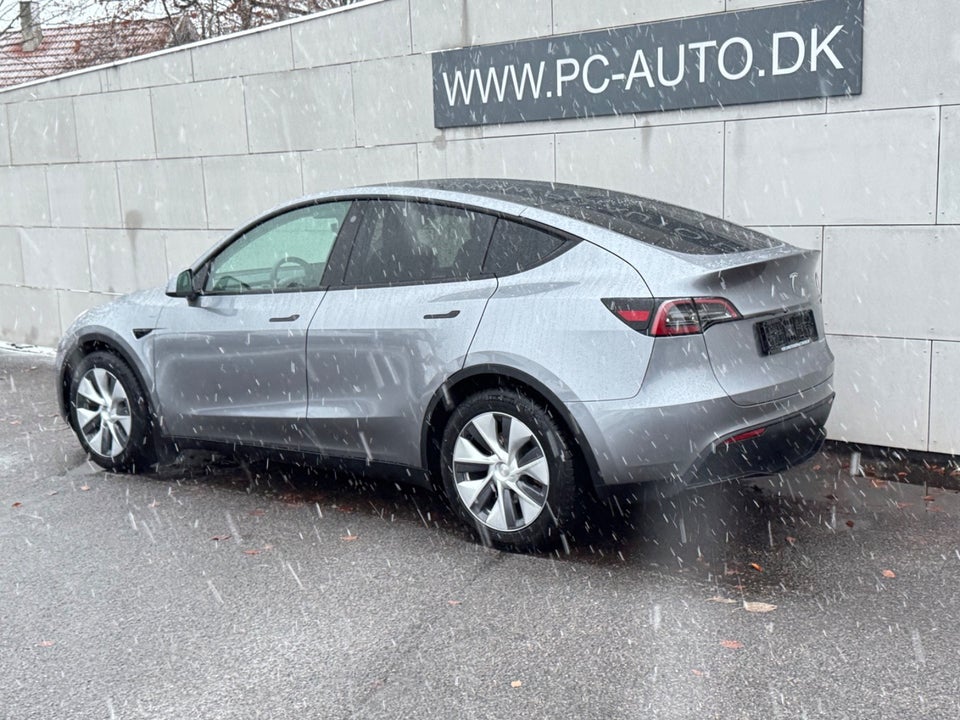 Tesla Model Y Long Range AWD 5d