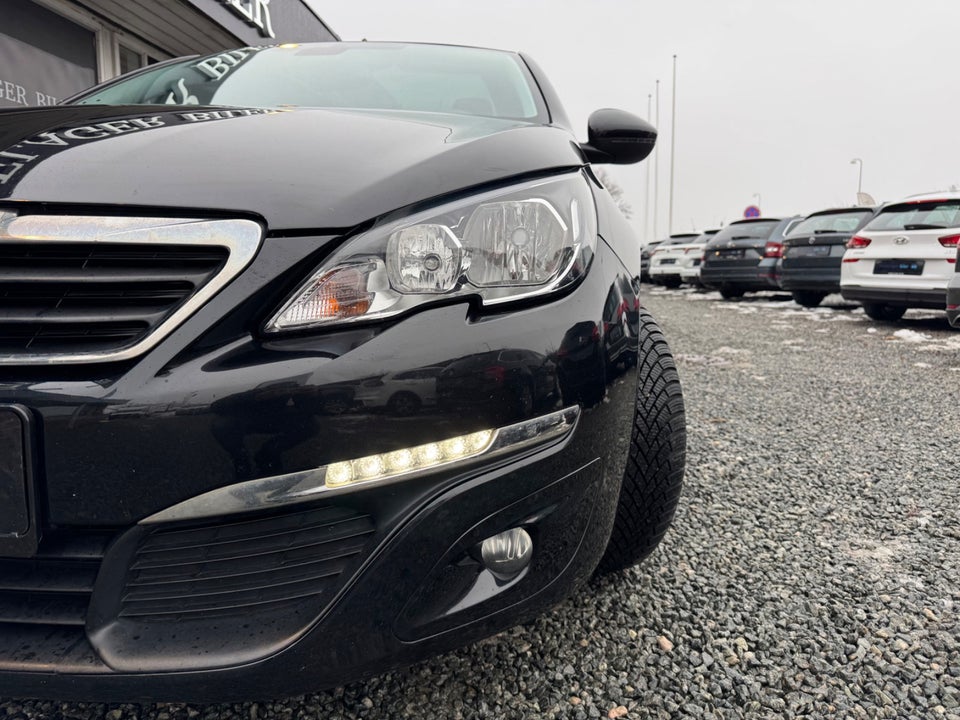 Peugeot 308 1,6 BlueHDi 120 Desire Sky SW 5d