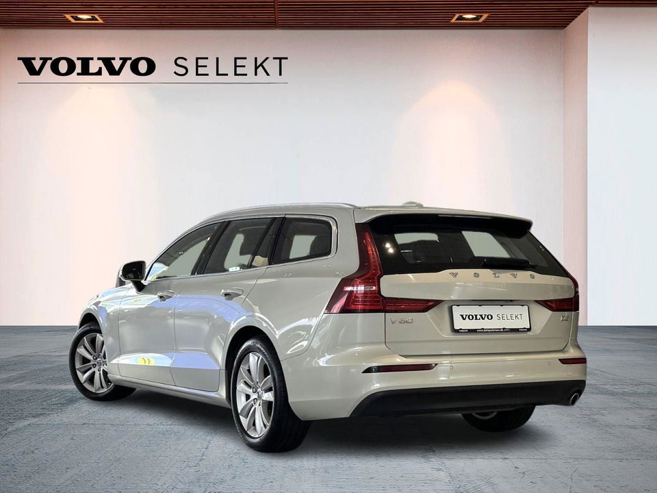 Volvo V60 2,0 D3 150 Momentum aut. 5d