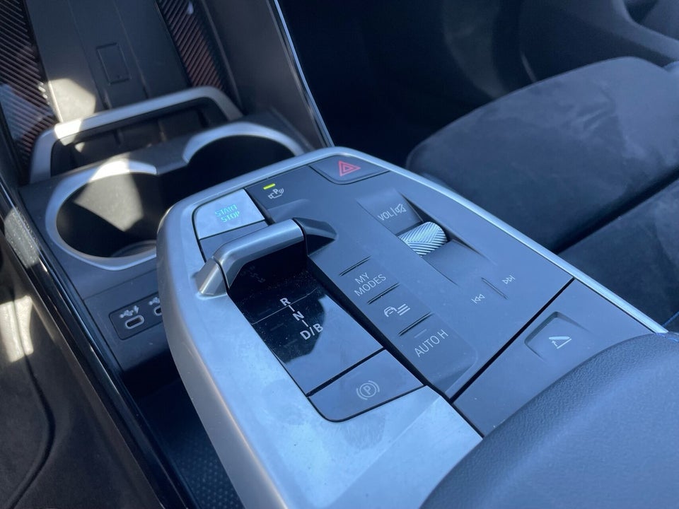 BMW iX1 eDrive20 M-Sport 5d