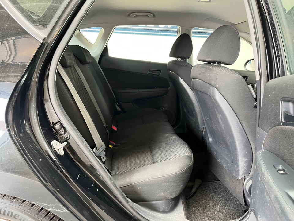 Hyundai i30 1,6 CRDi 90 Classic Sense+ Eco 5d