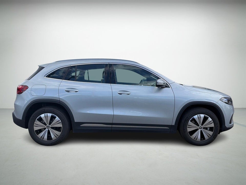Mercedes EQA250+ Progressive 5d