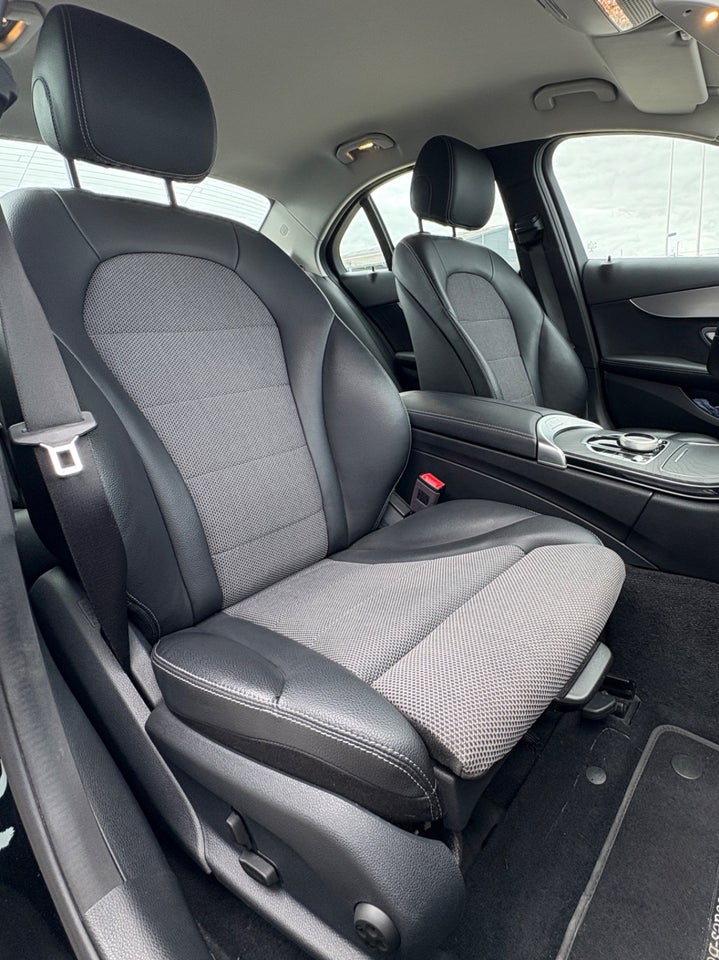 Mercedes C220 d 2,0 Advantage aut. 4d