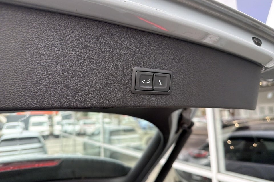 Audi Q2 35 TFSi Prestige S-tr. 5d