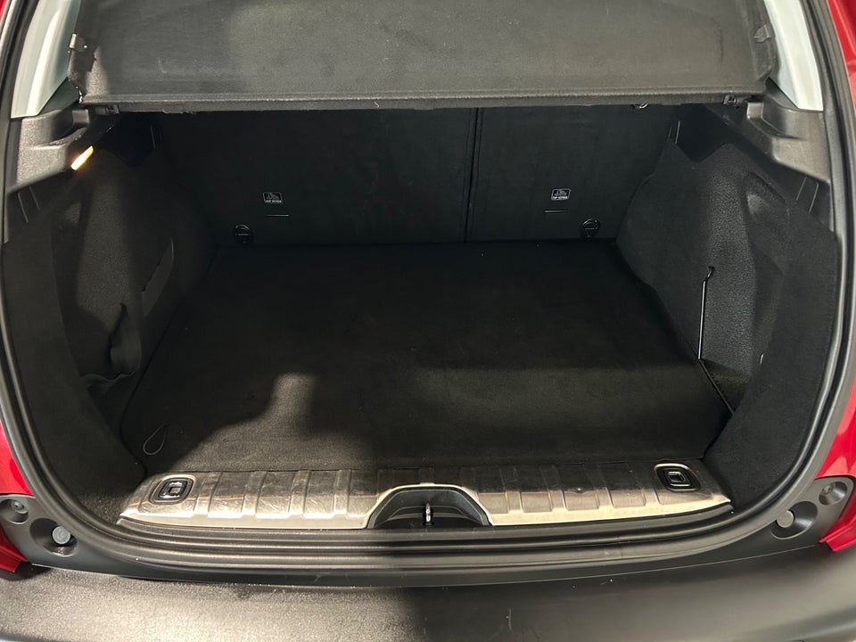 Peugeot 2008 1,6 BlueHDi 100 GT Line Sky 5d