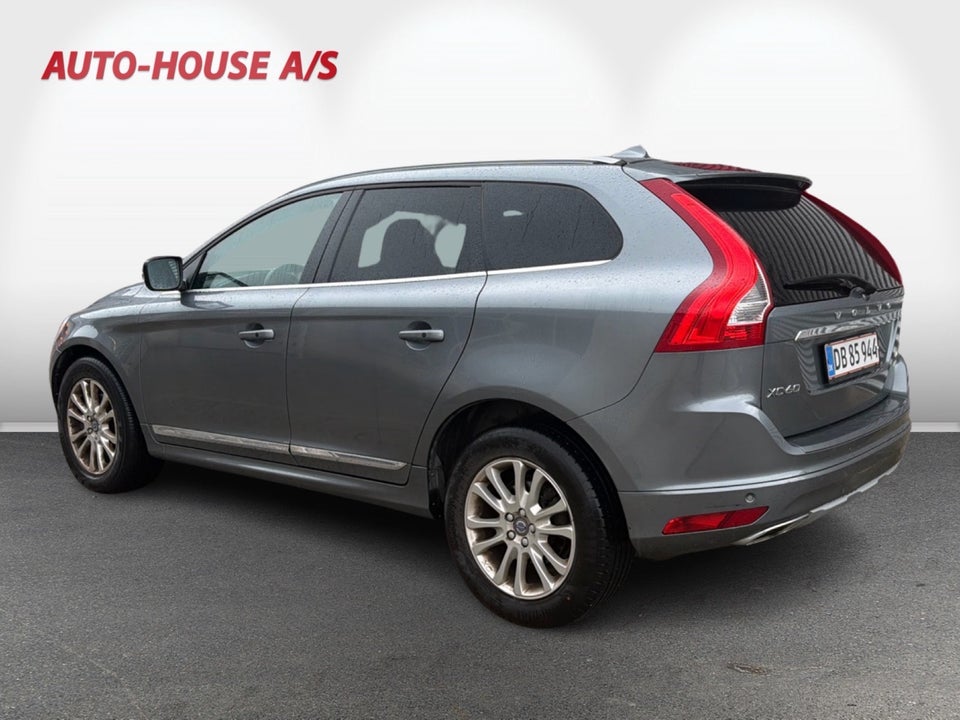 Volvo XC60 2,4 D4 190 Summum aut. AWD 5d