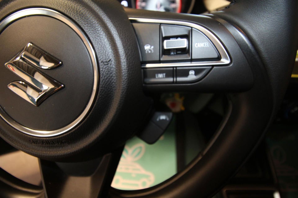 Suzuki Swift 1,2 mHybrid Action 5d