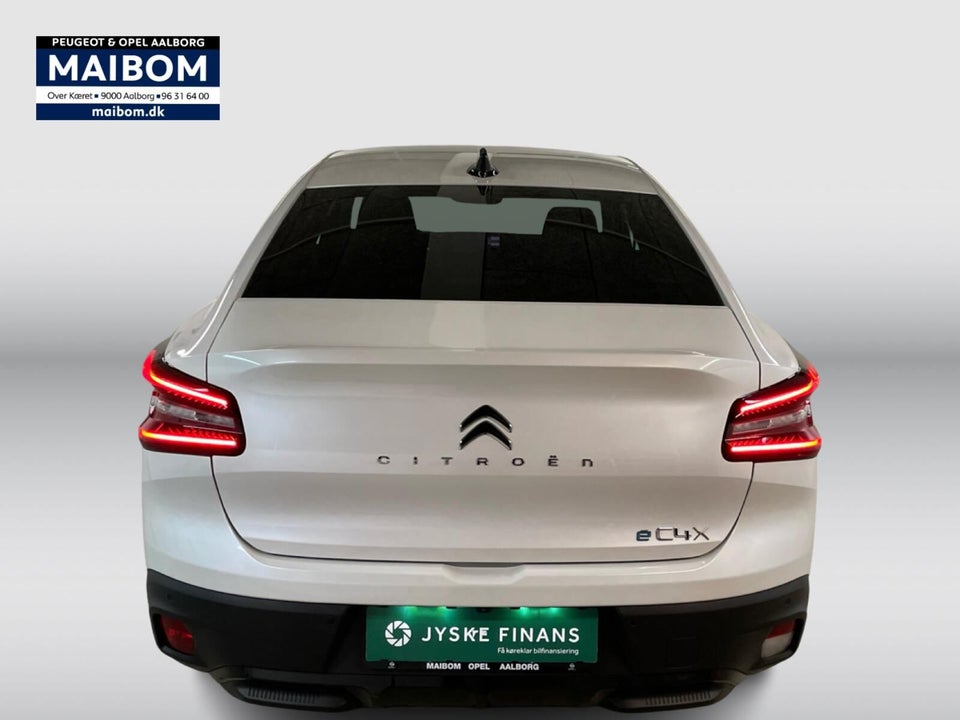 Citroën ë-C4 X 50 Shine 4d