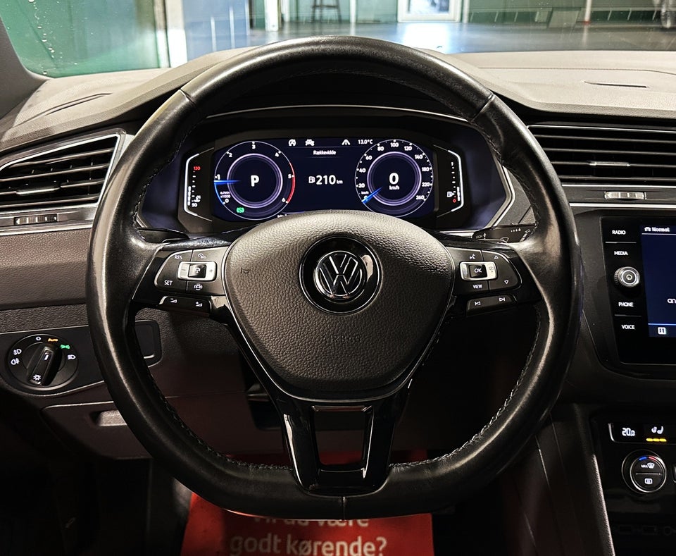 VW Tiguan 2,0 TDi 190 R-line DSG 4Motion 5d