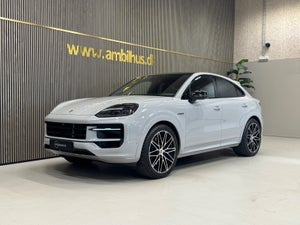 Porsche Cayenne, modelår 2026, 2,100 km
