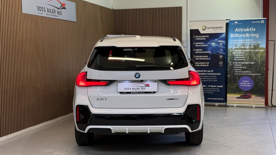 BMW iX1 xDrive30 Fully Charged M-Sport 5d