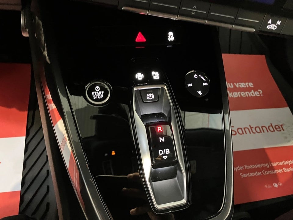 Audi Q4 e-tron 40 S-line 5d