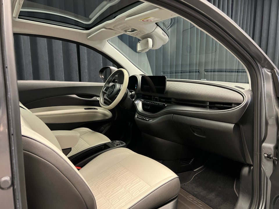 Fiat 500e 42 la Prima 3d