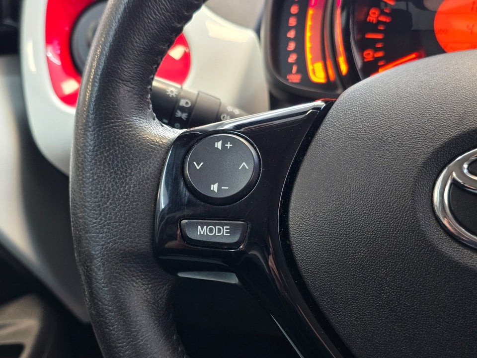 Toyota Aygo 1,0 VVT-i x-pression 5d