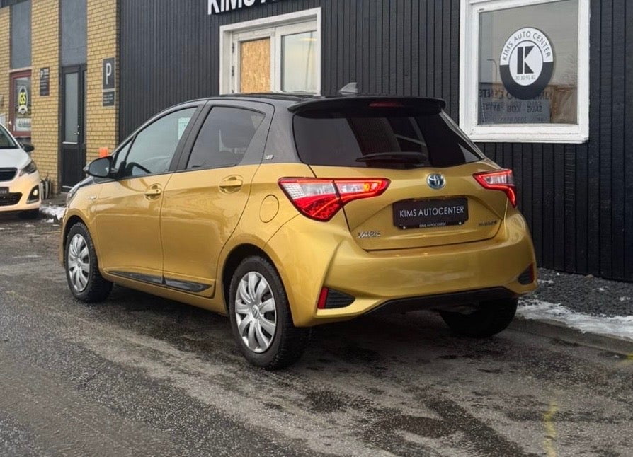 Toyota Yaris 1,5 Hybrid H3 Y20 e-CVT 5d