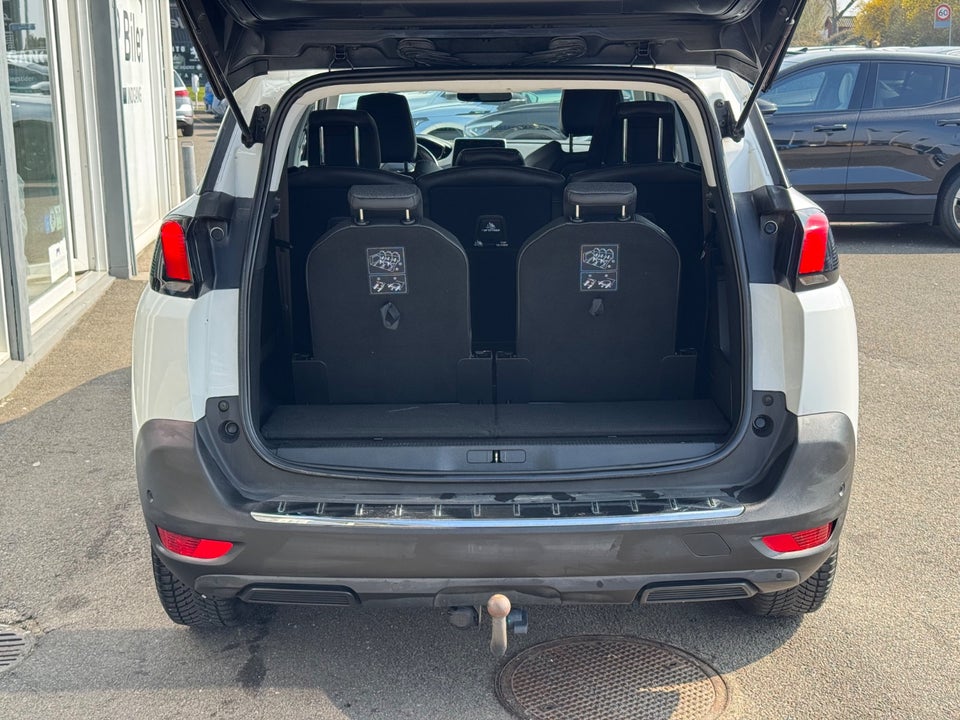 Peugeot 5008 1,6 BlueHDi 120 Active 7prs 5d