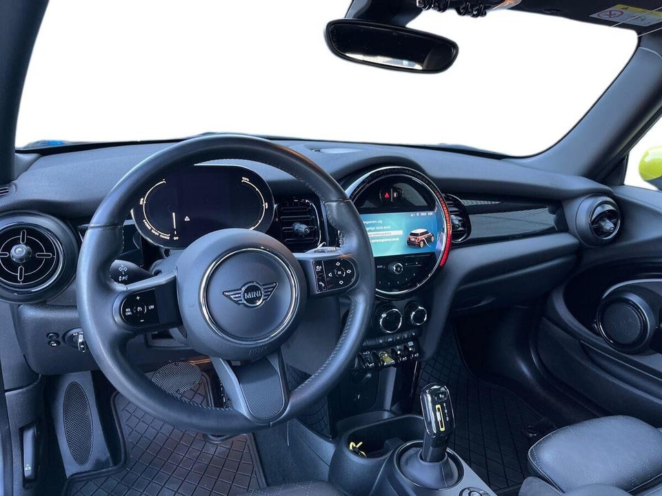 MINI Cooper SE Classic Trim 3d