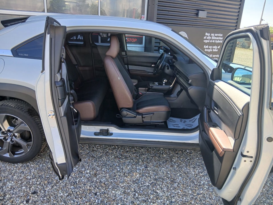 Mazda MX-30 e-SkyActiv Cosmo 5d
