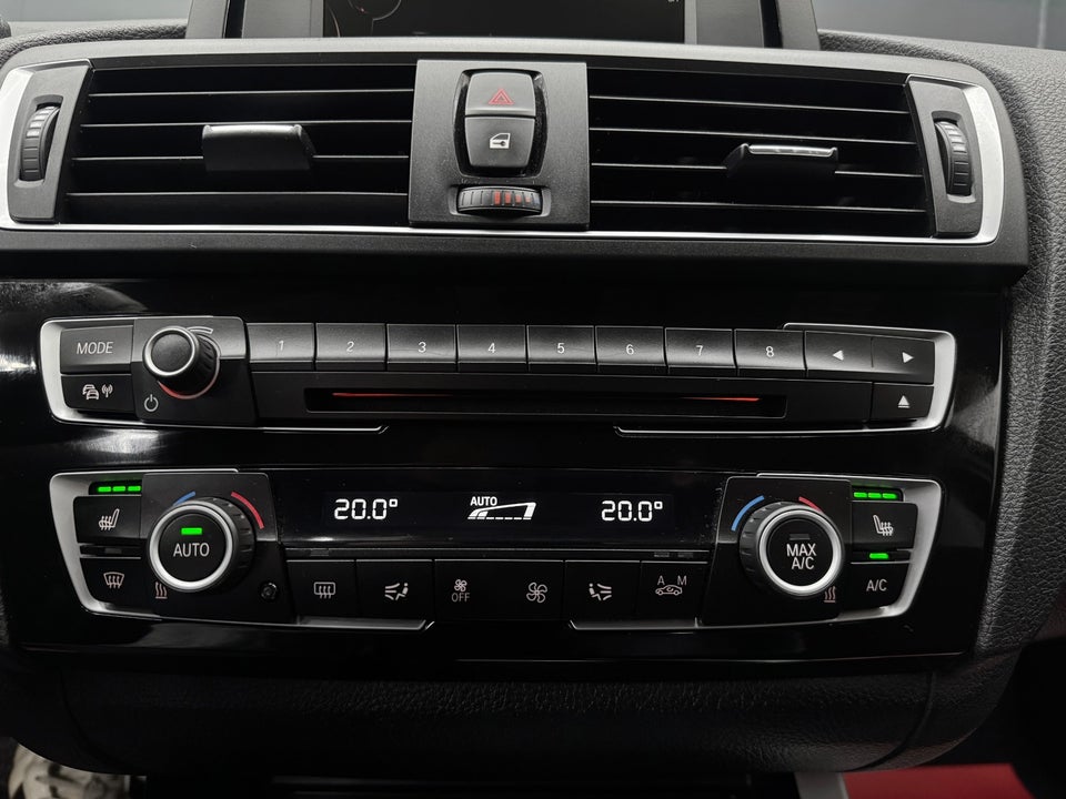 BMW 118d 2,0 Advantage aut. 5d