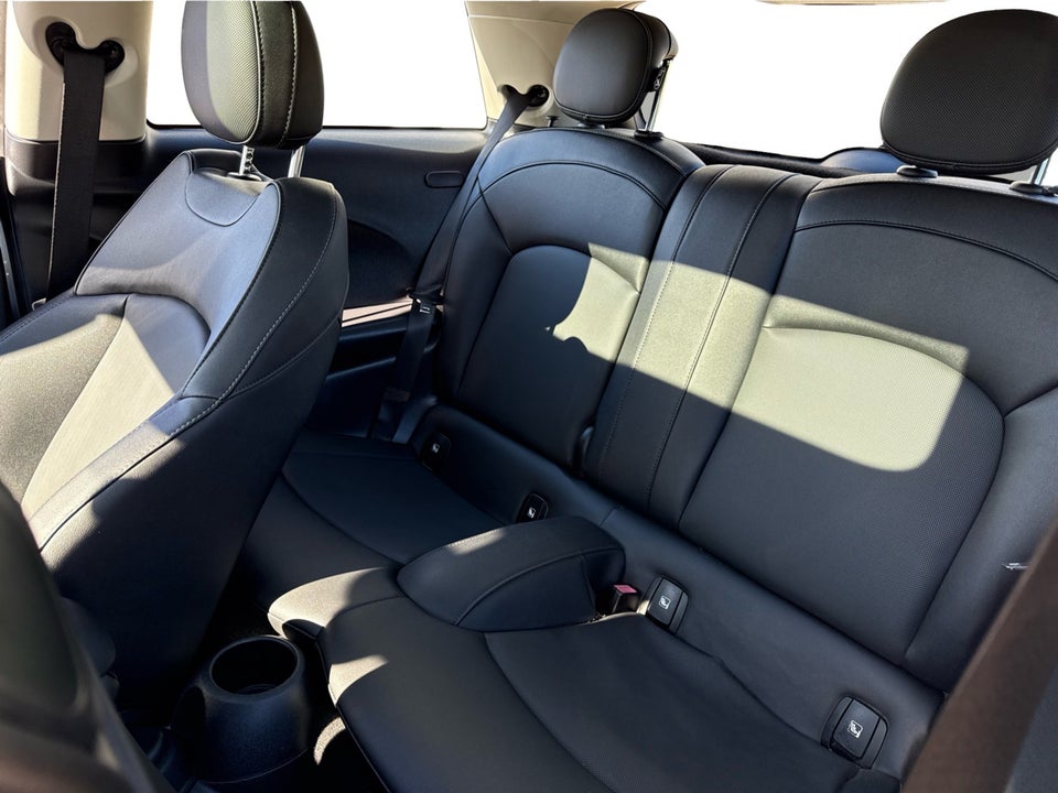 MINI Cooper SE Classic Trim 3d