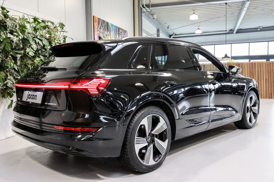 Audi e-tron 55 Advanced quattro 5d