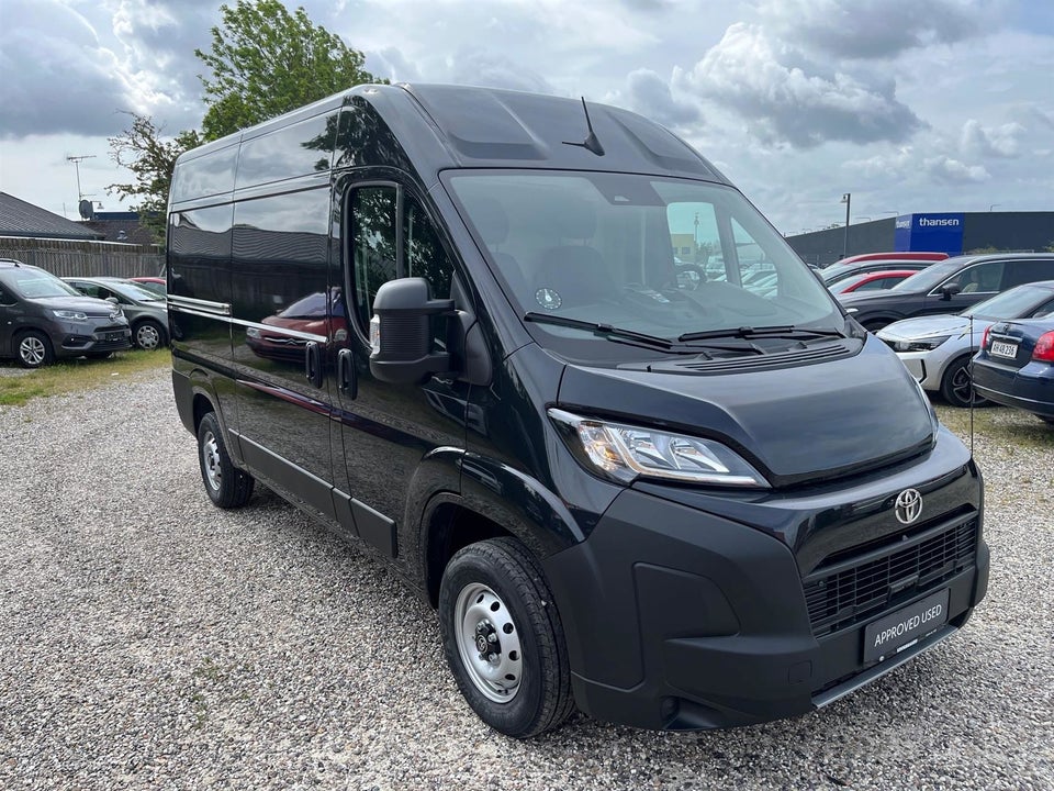 Toyota ProAce Max 2,2 D 140 Comfort Master Kassevogn L2H2