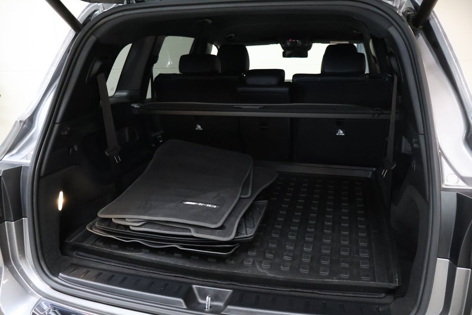 Mercedes EQB300 AMG Line 4Matic 7prs 5d