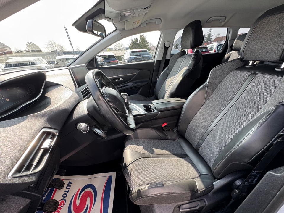 Peugeot 5008 1,6 BlueHDi 120 Active 7prs 5d