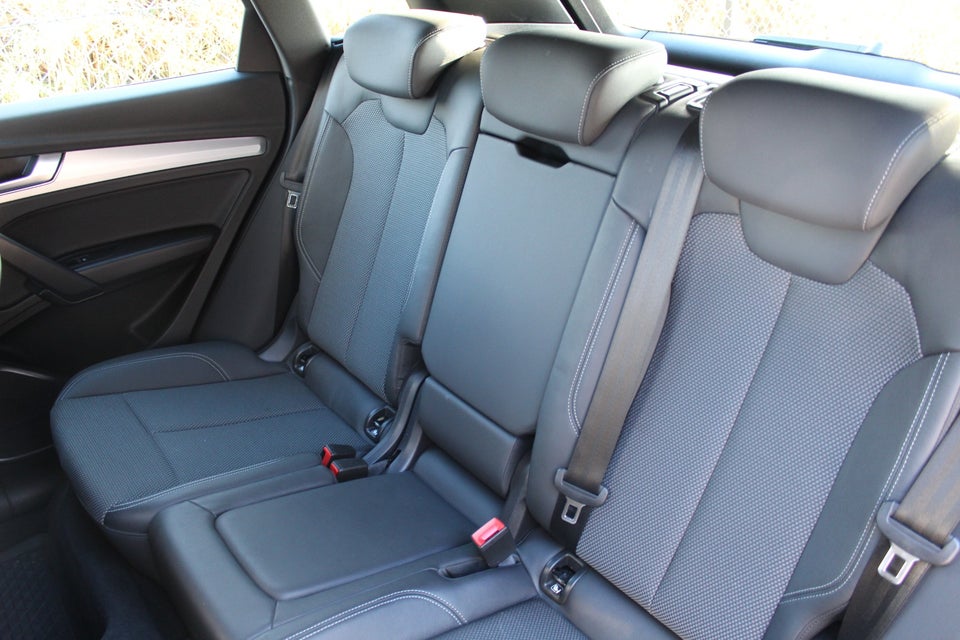 Audi Q5 50 TFSi e S-line quattro S-tr. 5d