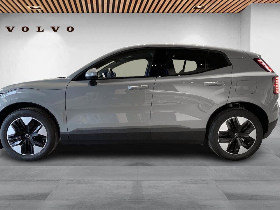 Volvo EX30 Extended Range Core 5d
