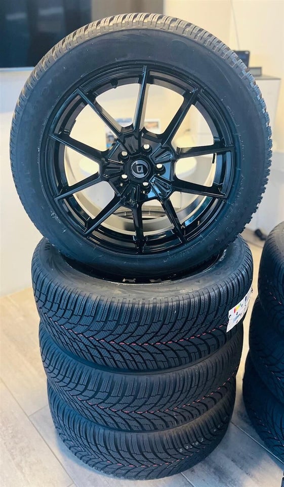 Ford Capri 82 Select Extended Range 5d