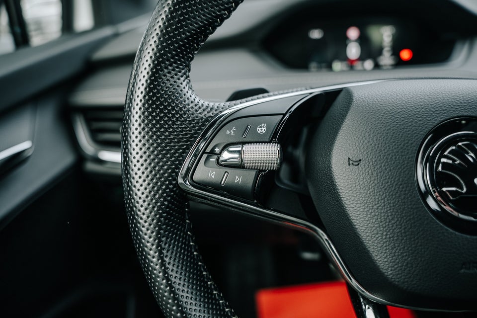 Skoda Enyaq 60 iV Sportline 5d