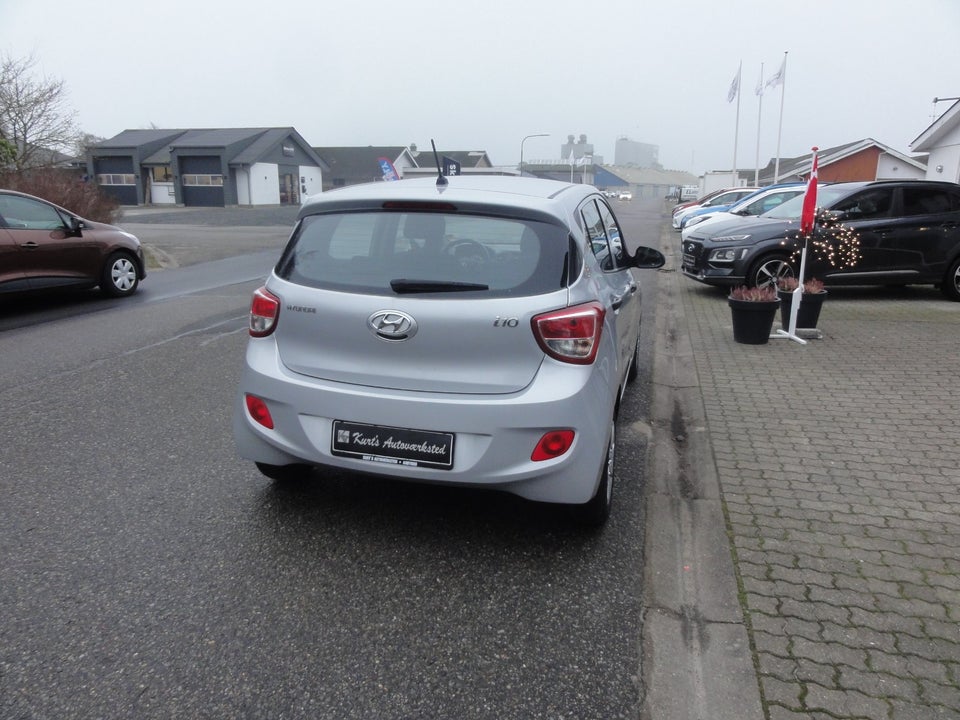 Hyundai i10 1,0 Move 5d