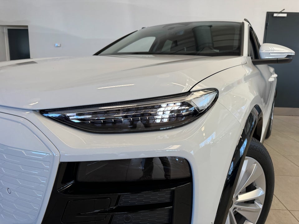 Audi Q6 e-tron Progress 5d