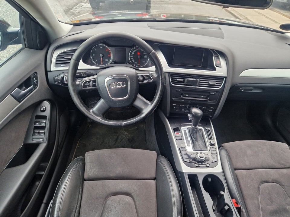 Audi A4 2,0 TDi 143 S-line Avant Multitr. 5d